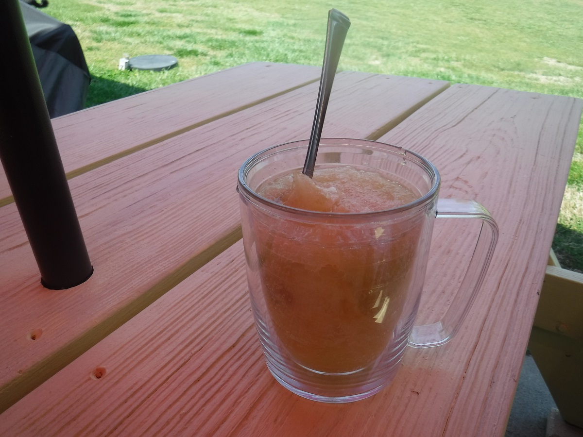 Click to enlarge The perfect libation for the gala, festive event.